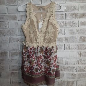 Lulamari NWT Lace Sheer And Semi Sheer Sleeveless Top sz S